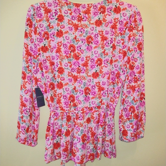 🆕Lucky Brand 🍀 Floral Wrap Top Size M - Picture 9 of 11